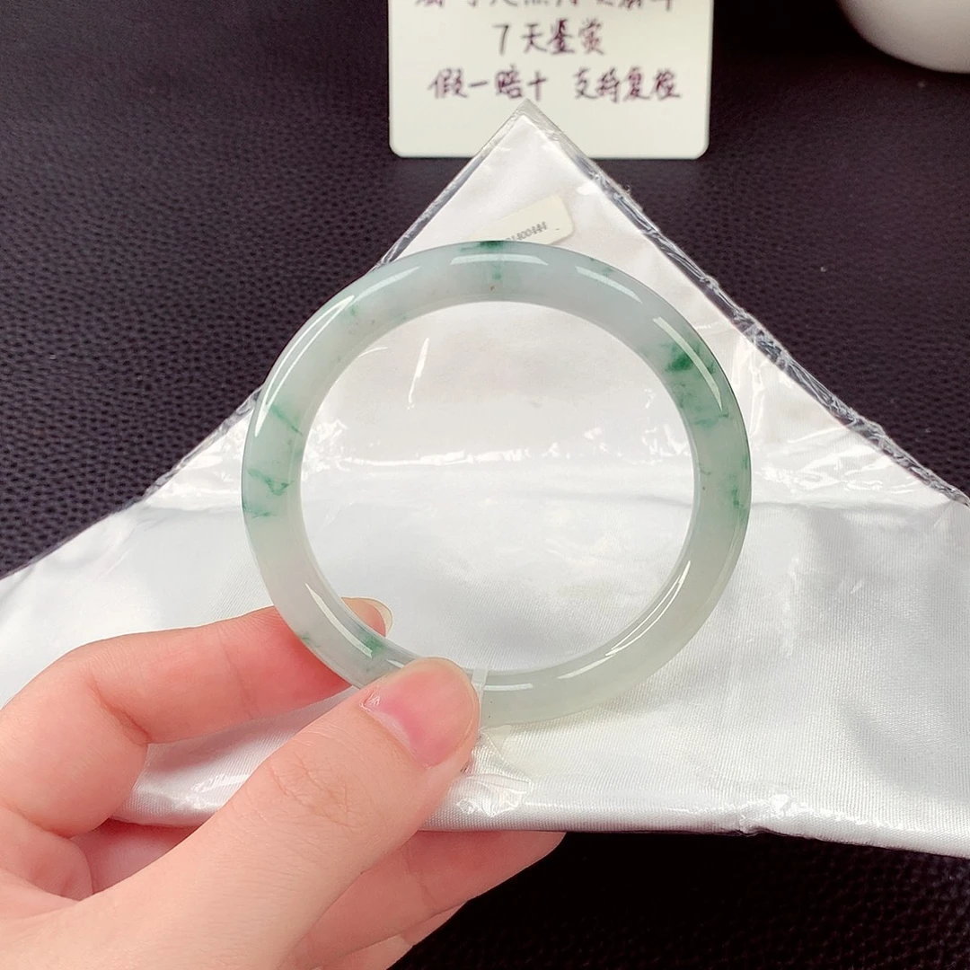 翡翠未镶嵌手镯翡翠