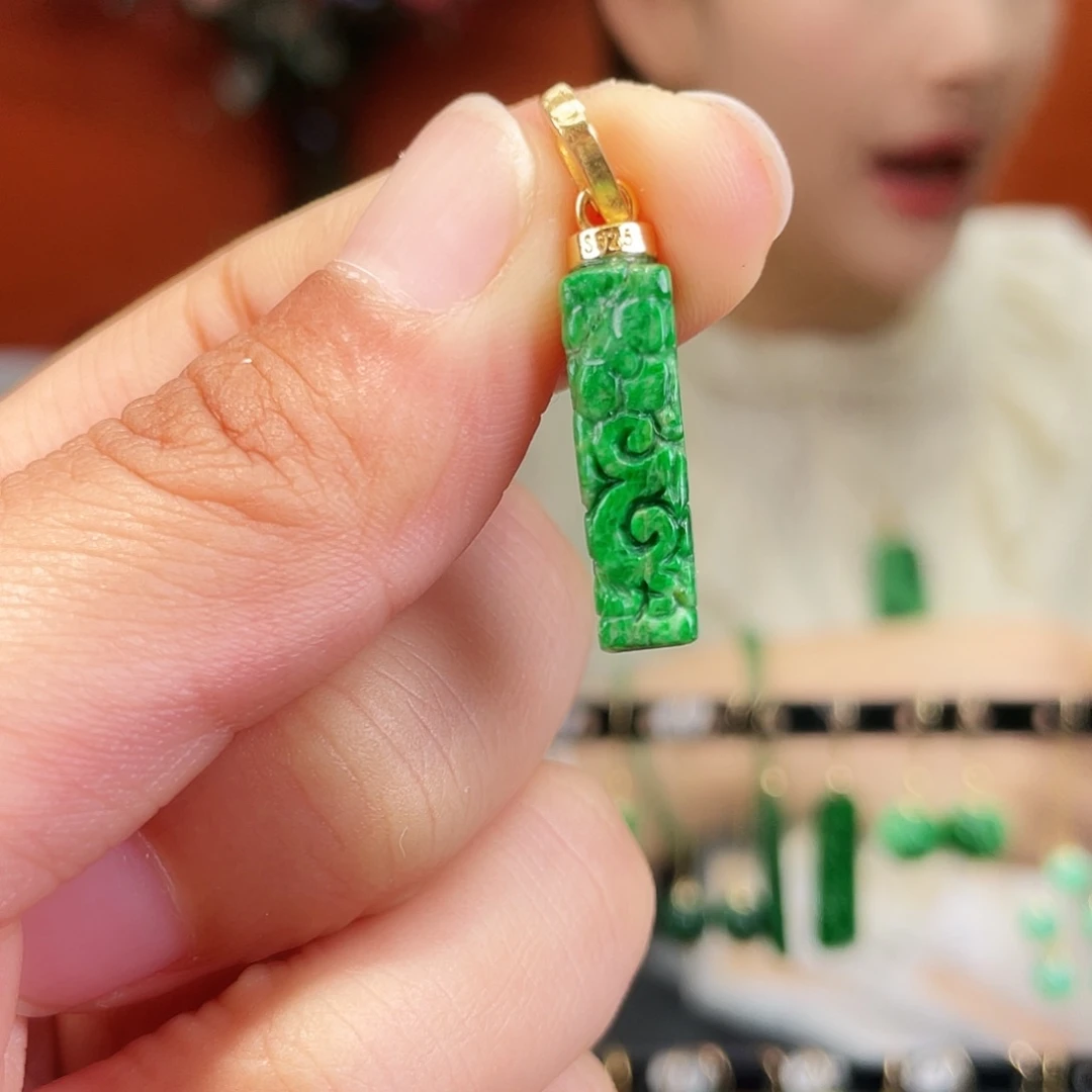 翡翠未镶嵌耳饰饰品