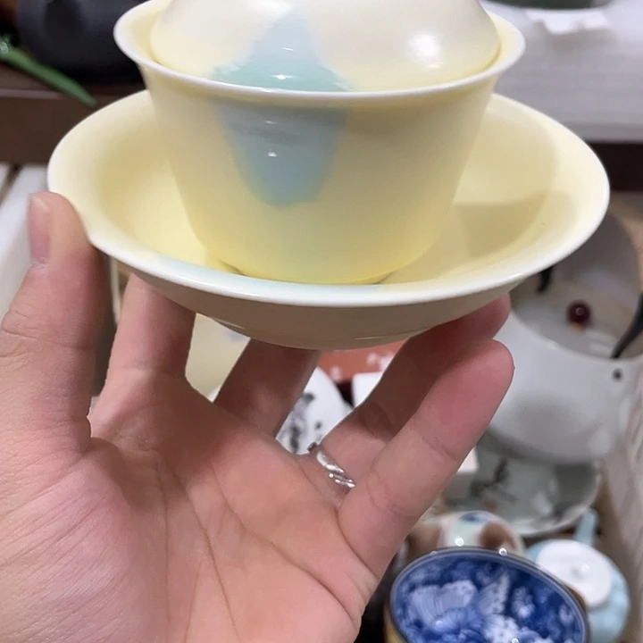 陶瓷茶具全部清清完回家过年