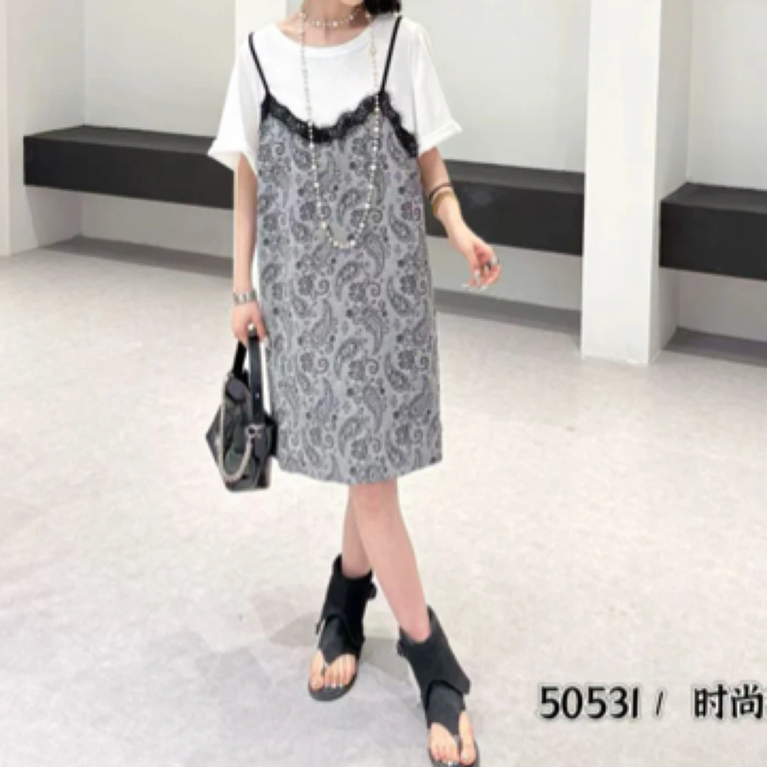 大码女装夏季新款甜酷印花假两件连衣裙女小个子独特款式