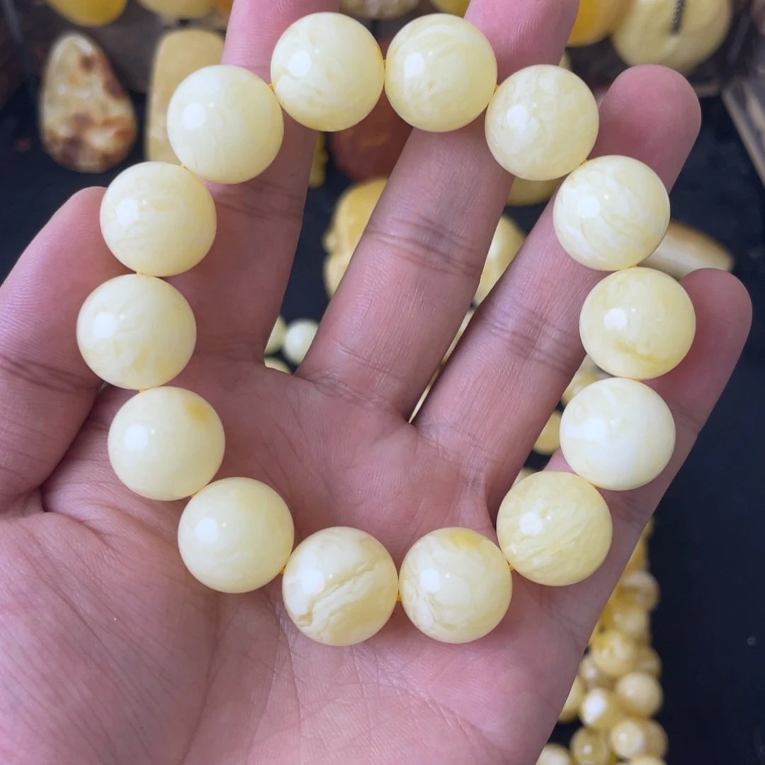 ﹌***﹌琥珀未镶嵌手串16+俄白花蜡圆珠手串