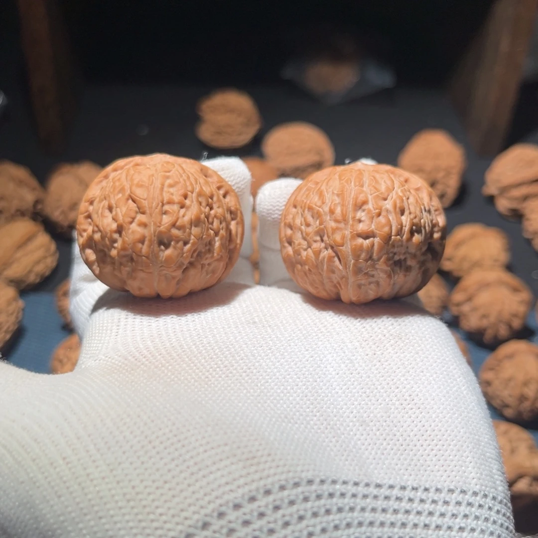 给****核桃38.5全品乾隆磨盘