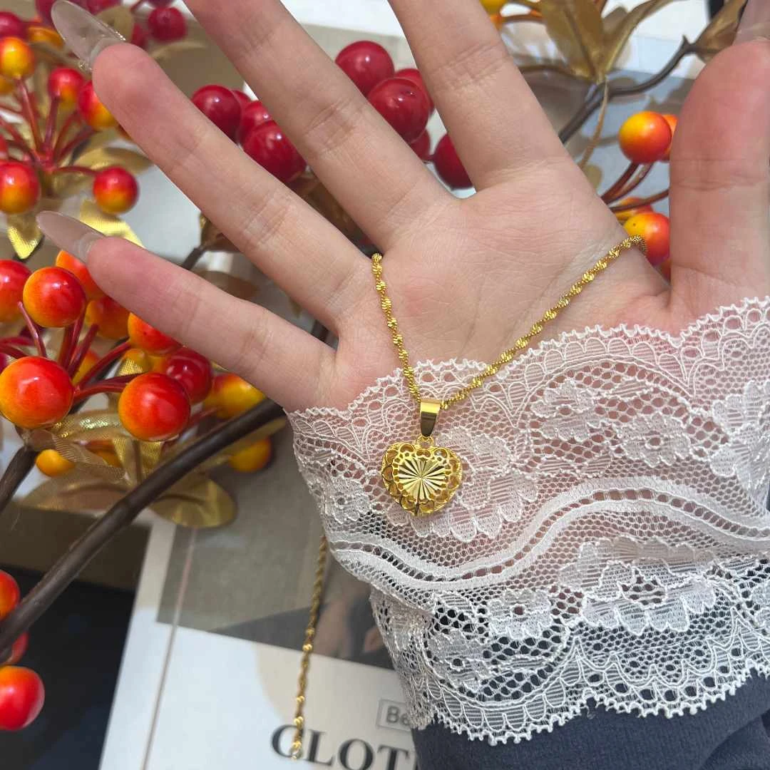 钛钢项链 双面爱心项链 M扣