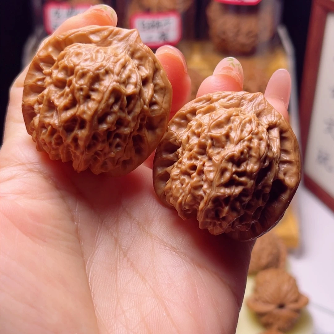文玩核桃吊坠全品玉麒麟