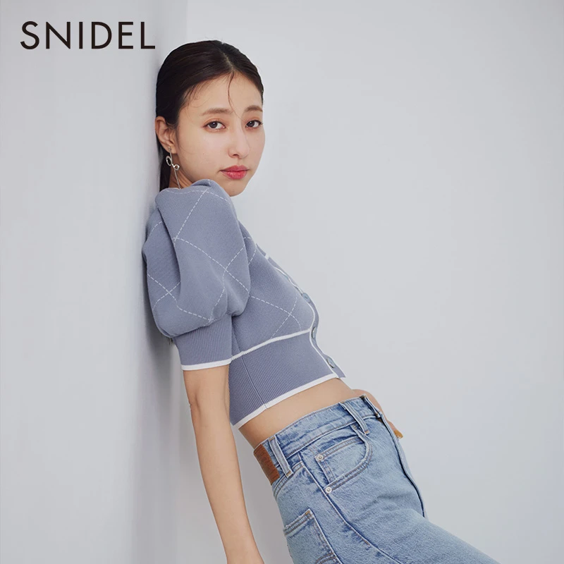 【CC王专属】SNIDEL优雅圆领露腰短泡泡袖针织衫SWNT231164