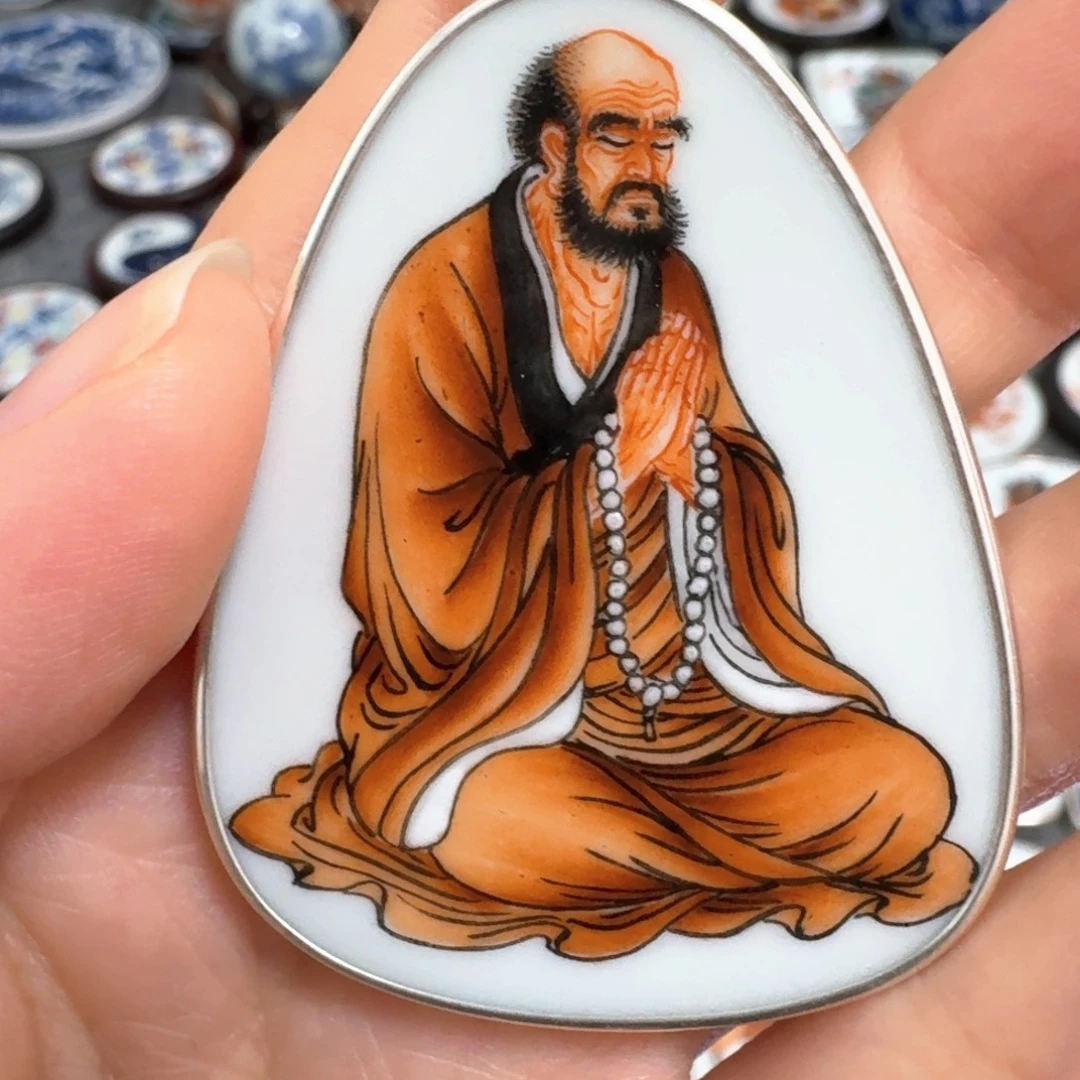 郭***壁瓷片粉彩纯银达摩挂件