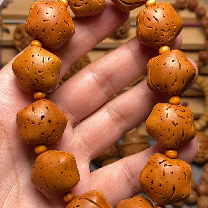 桃核雕刻五角星手串