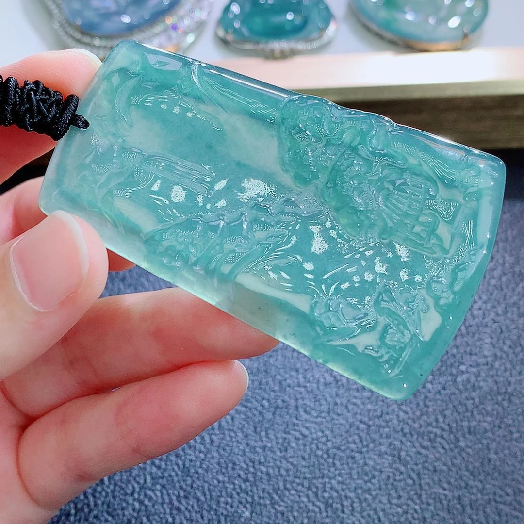 翡翠未镶嵌颈饰翡翠