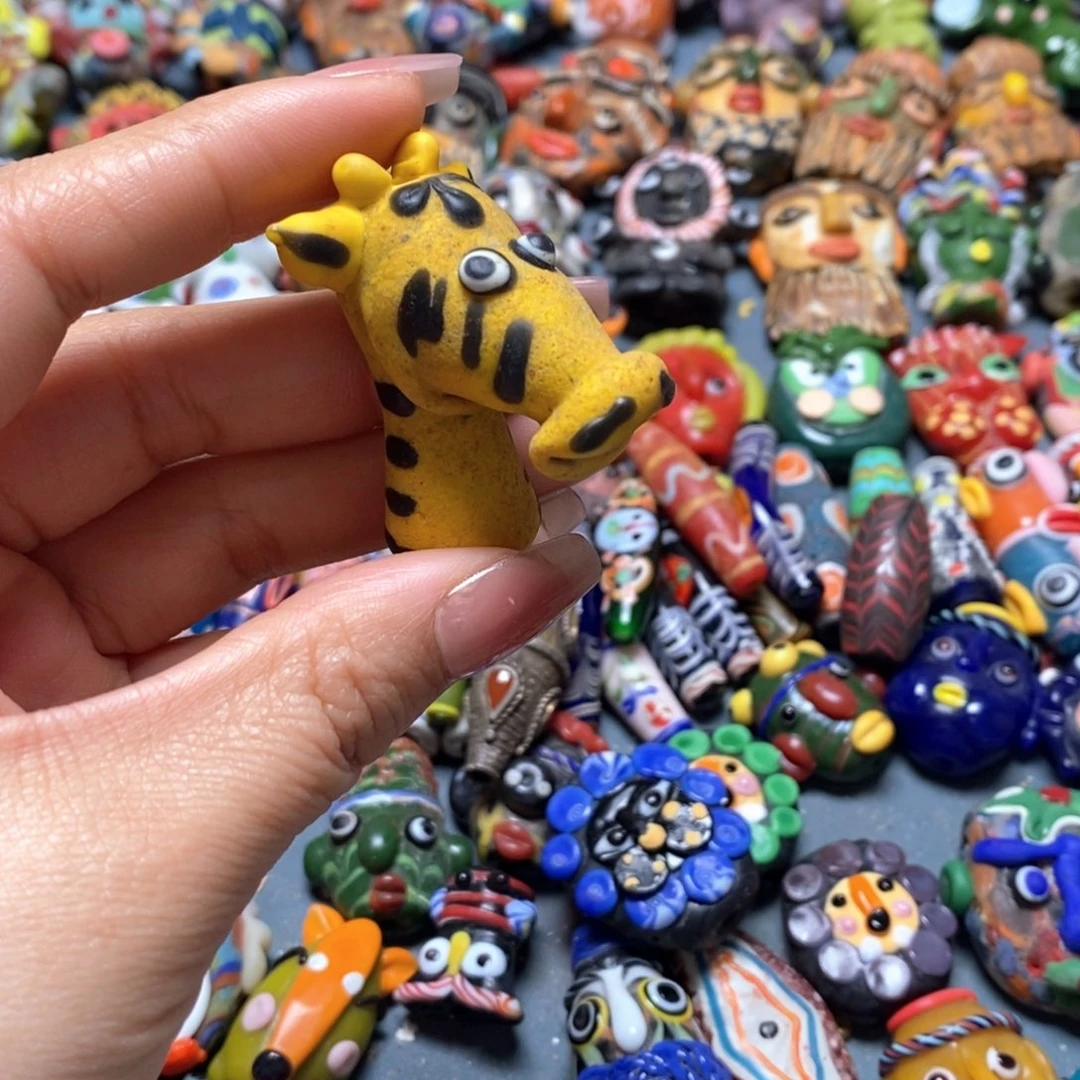 琉璃颈饰印度尼西亚鹿头