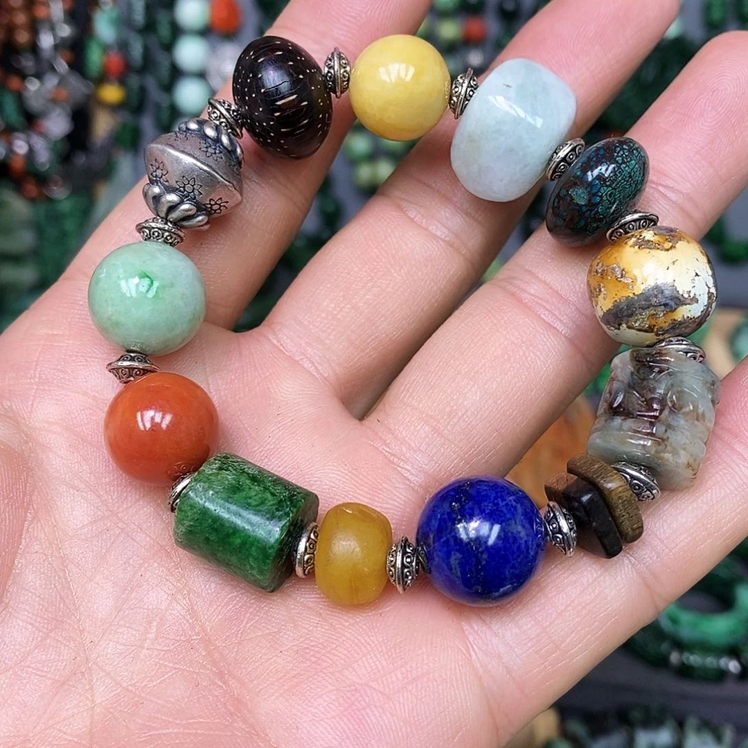 未镶嵌手链翡翠漂亮美眉