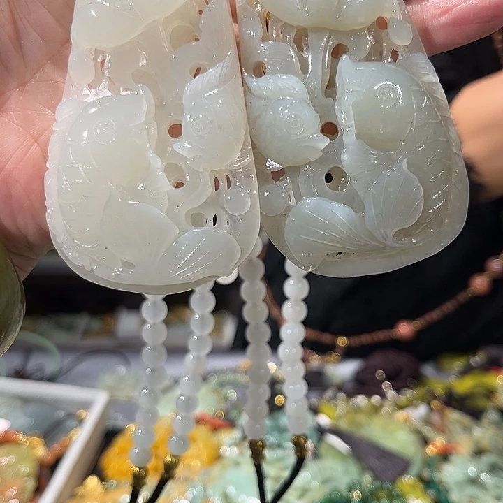 未镶嵌岫玉毛衣链