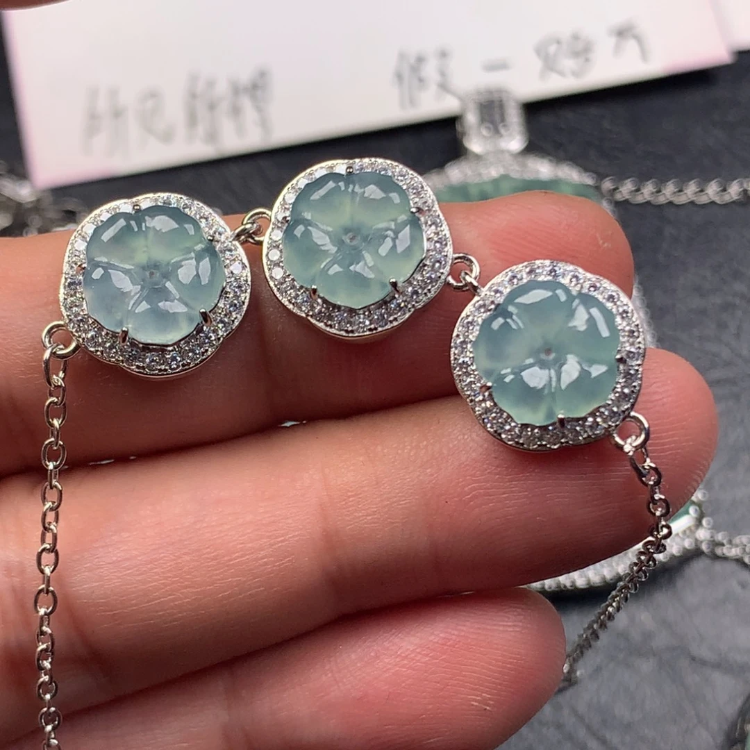 翡翠未镶嵌颈饰有钱花手链
