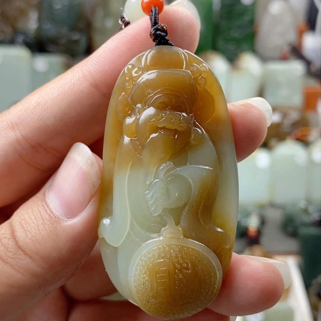 颈饰未镶嵌和田玉（糖玉）