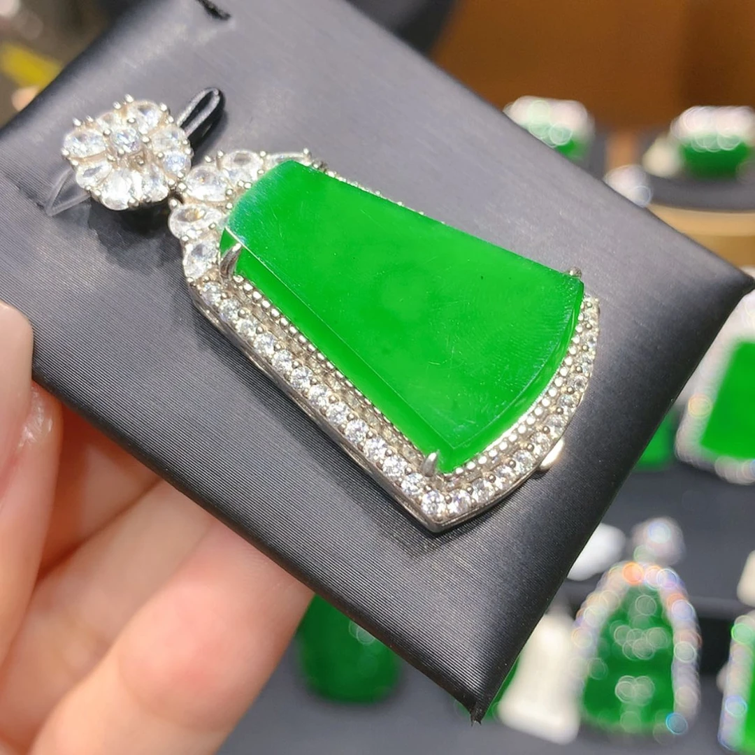 【闪购商品】颈饰银S925镶嵌翡翠5柒姐