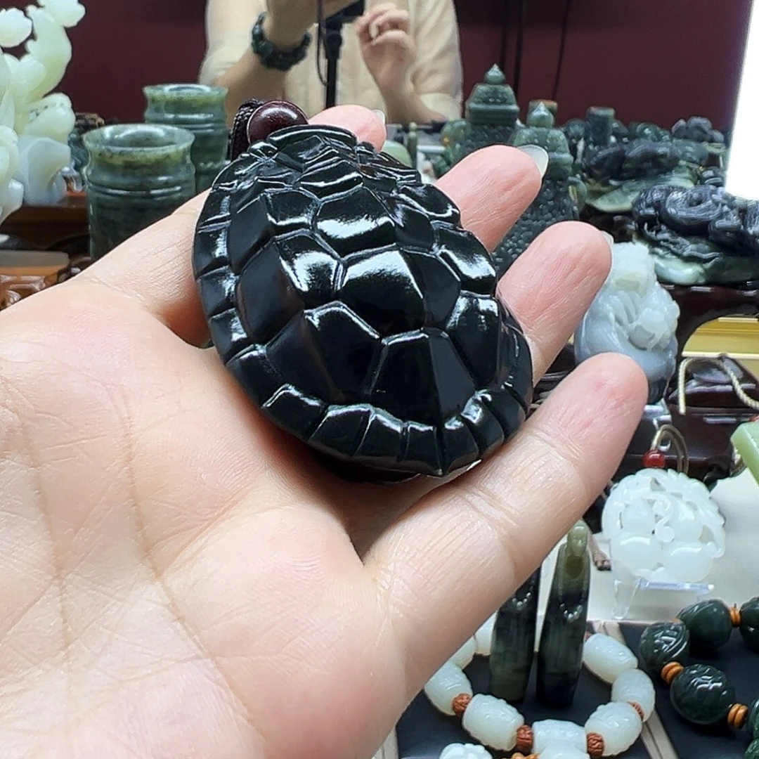 三***石和田玉未镶嵌挂件