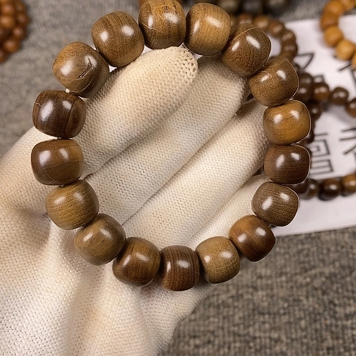 檀香木手串/手链老山檀香阴沉12/13沉水瑕疵珠