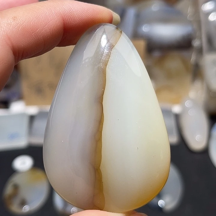 未镶嵌颈饰玛瑙/玉髓