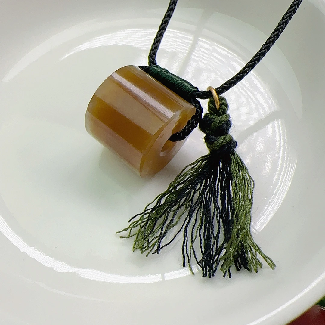 牛轧糖和田玉新疆且末糖桶珠锁骨链吊坠无事柱14.8*13