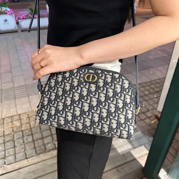 95新 DIOR/迪奥 Dior老花化妆包贝壳 （改造斜挎）