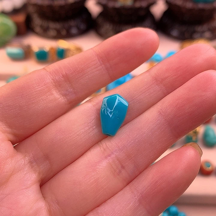 绿松石配饰未镶嵌