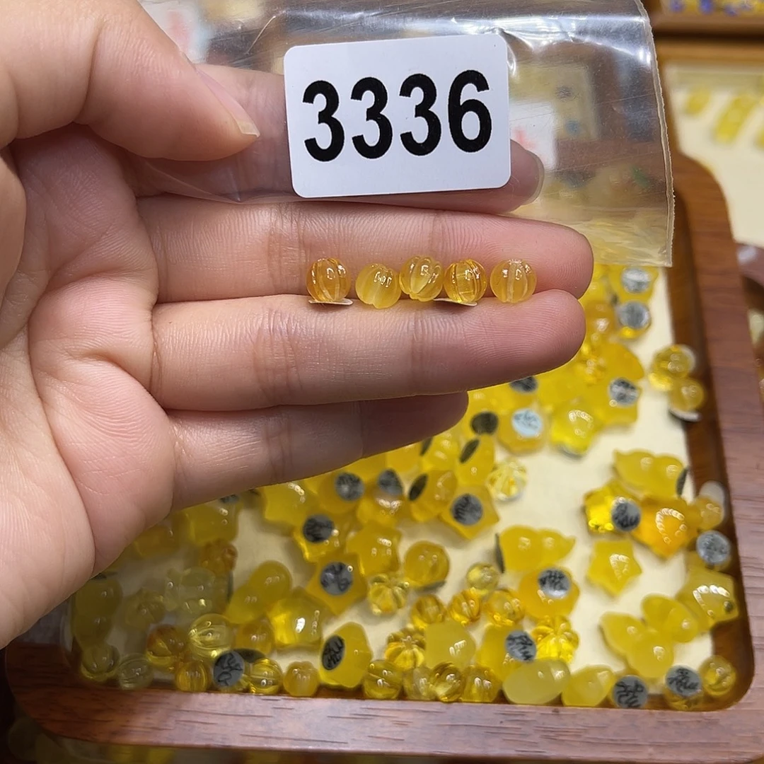 琥珀未镶嵌珠宝奇石