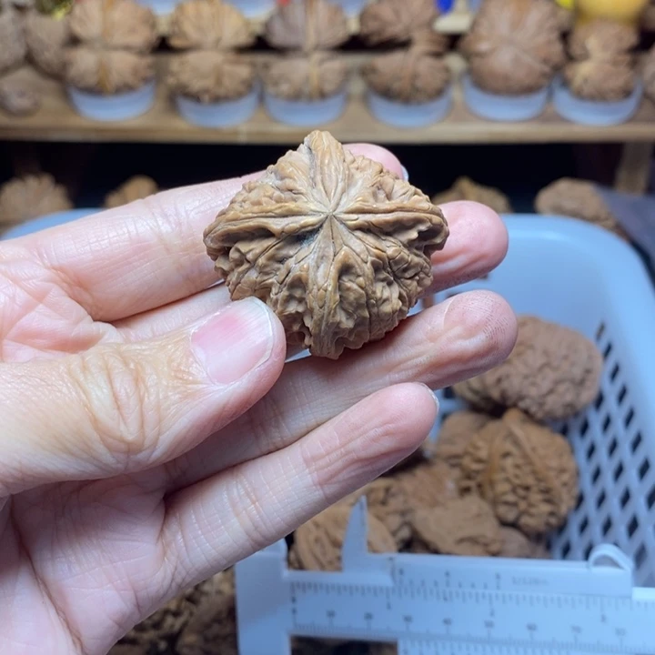 ****人把件文玩核桃文玩