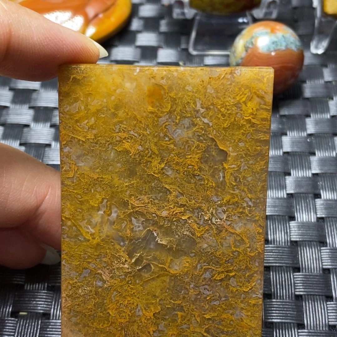 玛瑙/玉髓颈饰未镶嵌梧*树