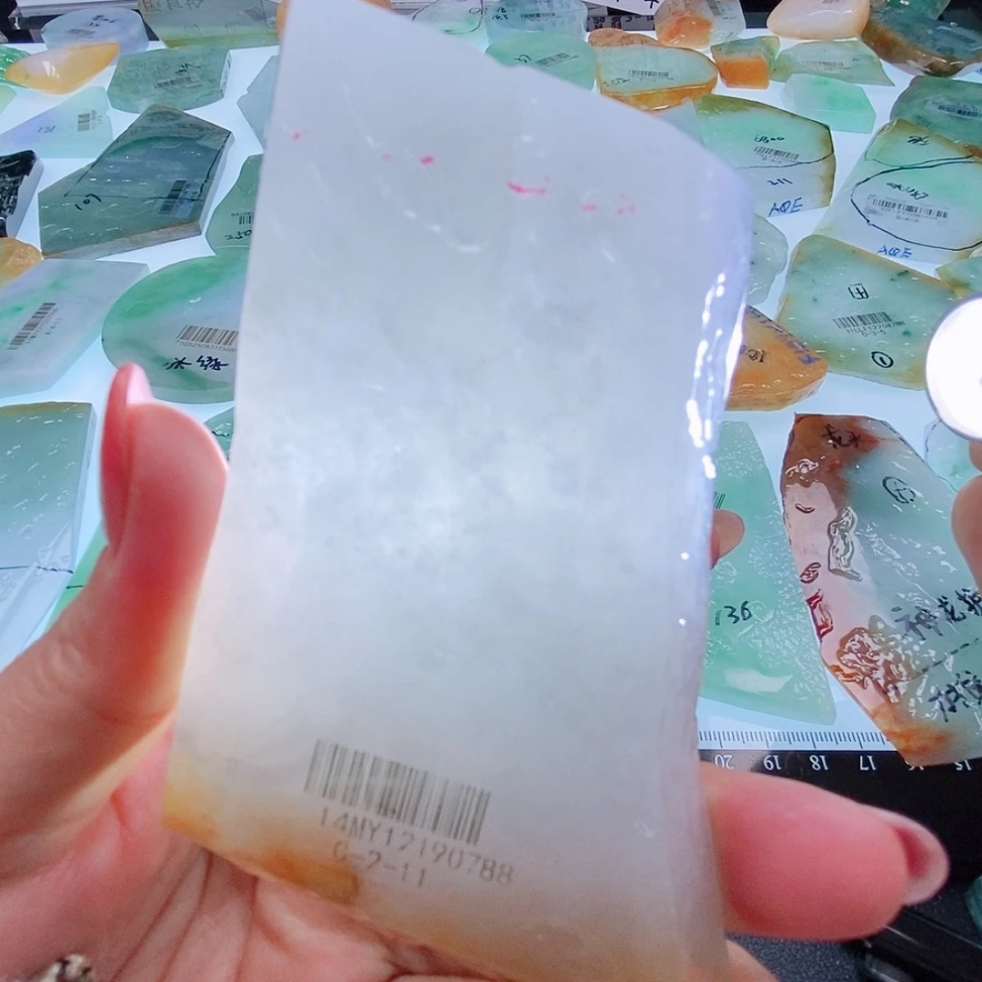 定制翡翠未镶嵌定制翡翠未镶嵌