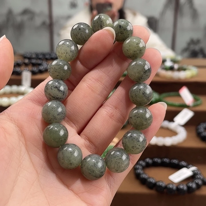 和田玉未镶嵌手链