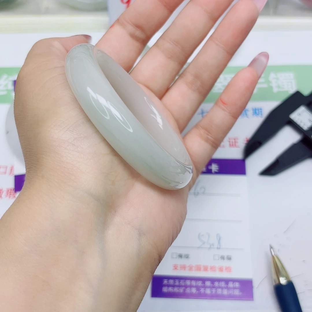 石英质玉未镶嵌手镯60/5354