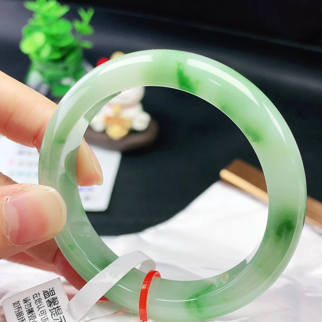 未镶嵌手镯翡翠51+圈