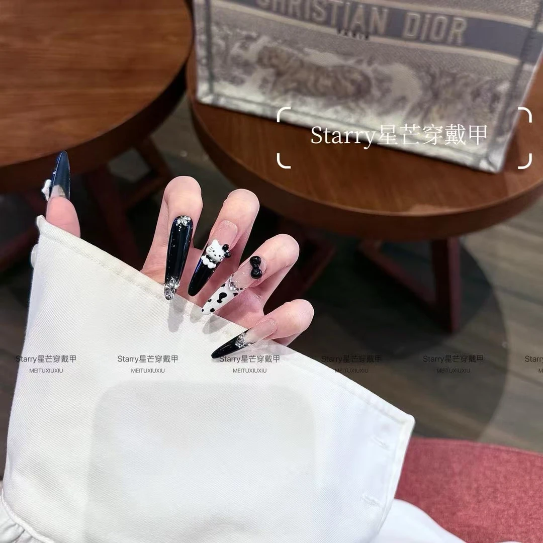 【暗黑KT】卡通辣妹风暗黑甜酷KT手绘穿戴甲中长款显白法式纯手工