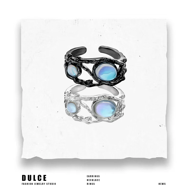 铜合金戒指 小众个性黑白男女情侣戒指高级感明星同款开口轻奢戒