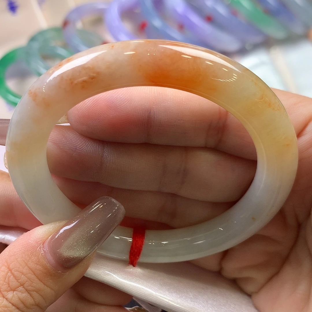 翡翠未镶嵌手镯53.3圆条