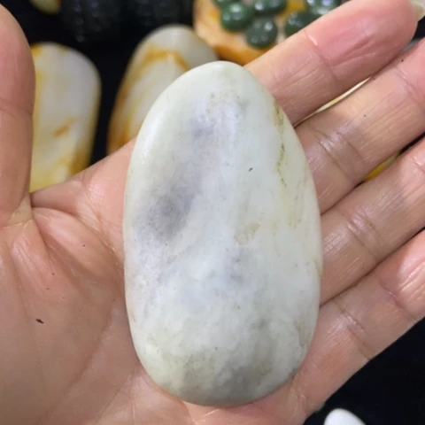 和田玉（糖玉）未镶嵌挂件