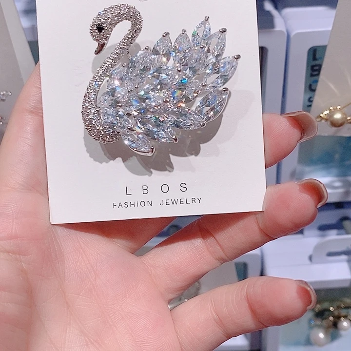 锆石铜合金奢华天鹅胸针 经典款