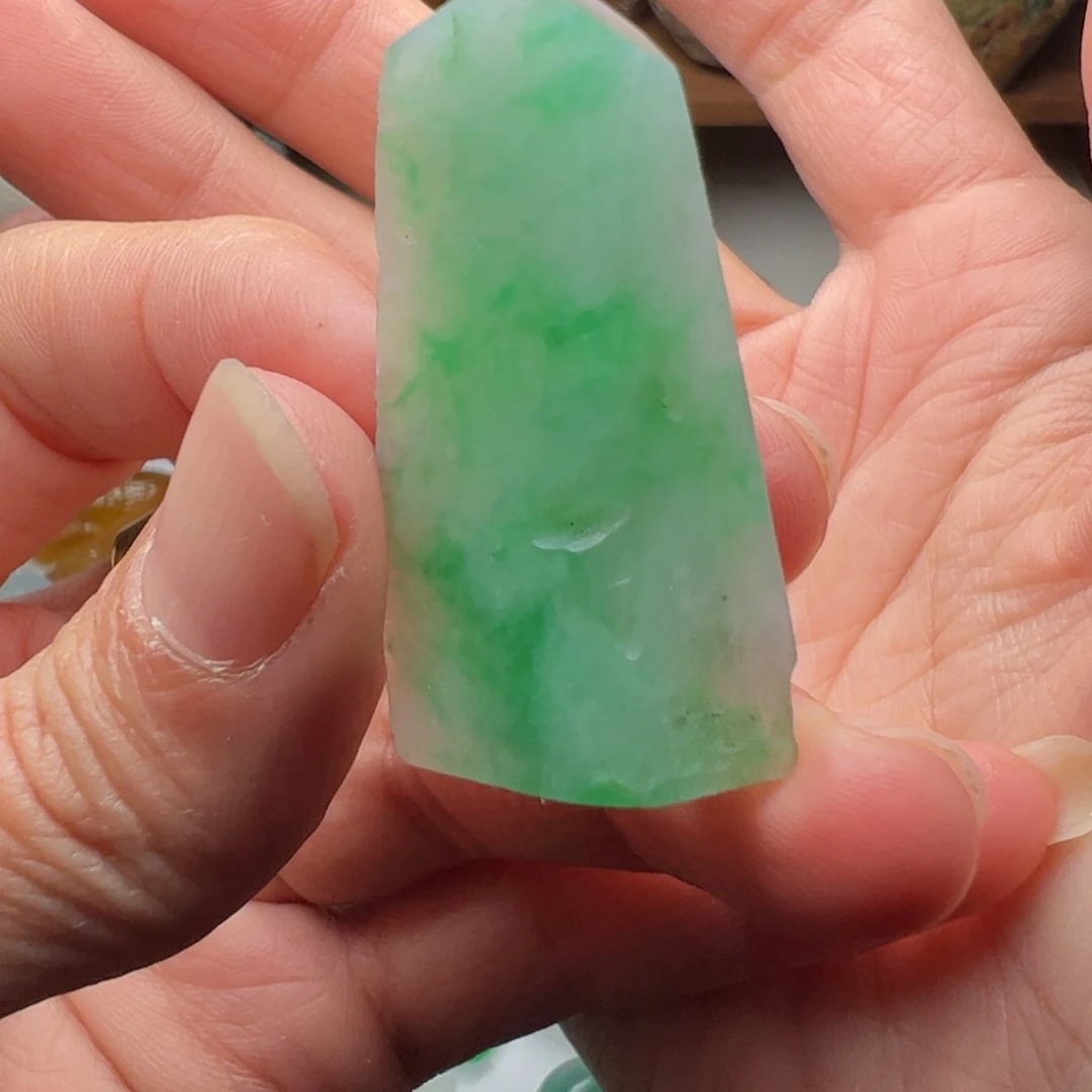 未镶嵌定制翡翠不包工