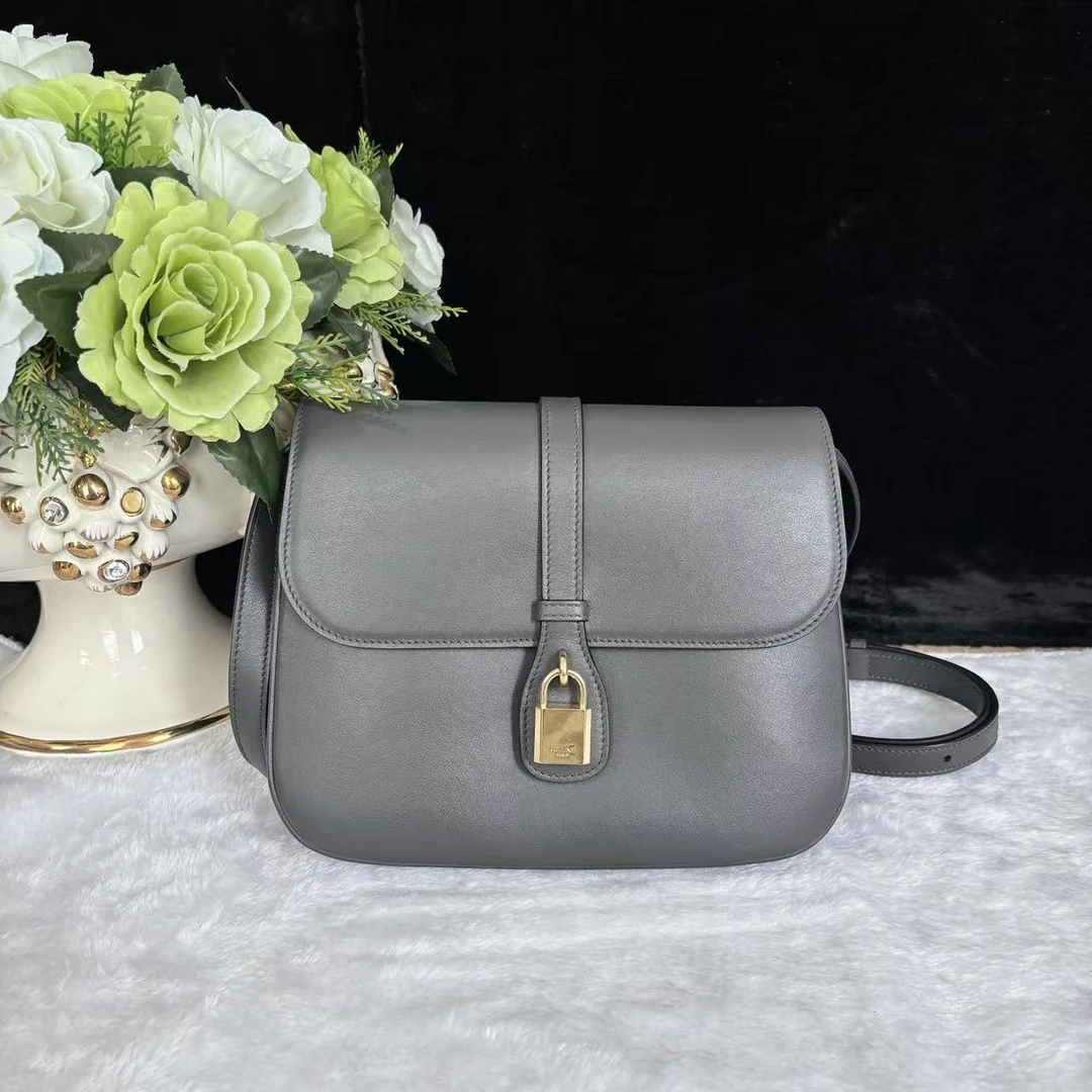 95新 Celine/思琳 胖虎安安/思琳/95新/公价0/箱包/B2509060039