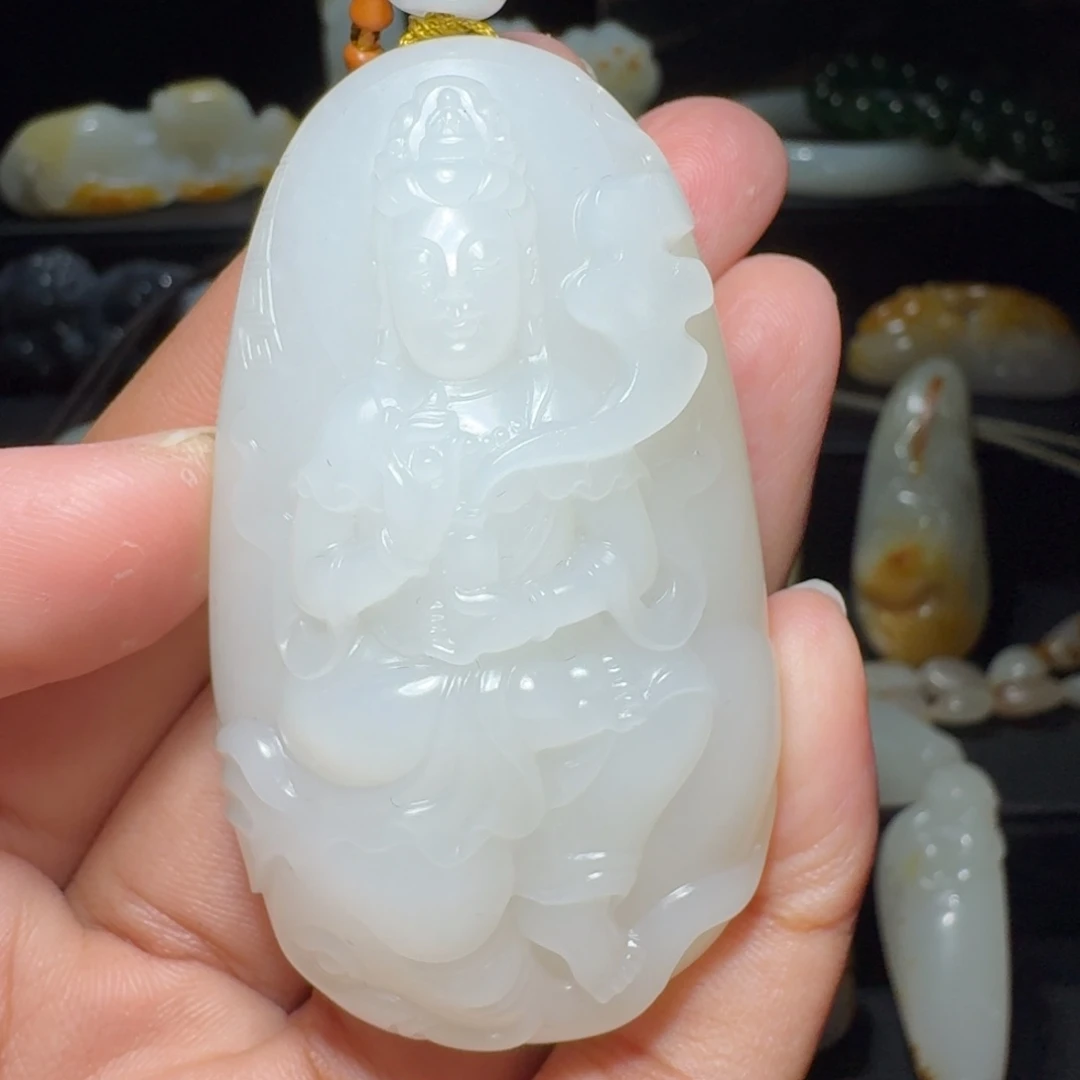 暗***迷和田玉未镶嵌颈饰