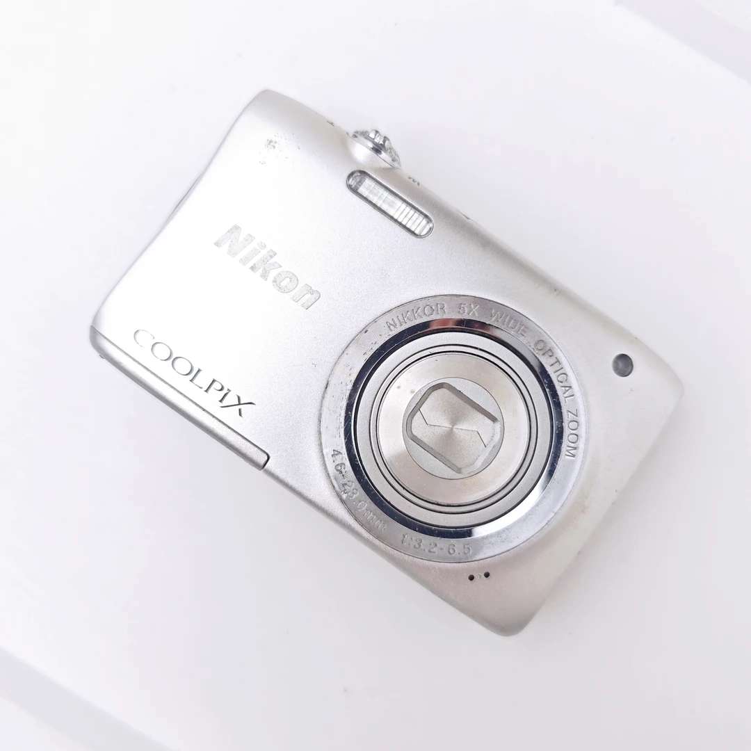 9新 Nikon/尼康 s2900 2000万像素5倍变焦 配件齐全