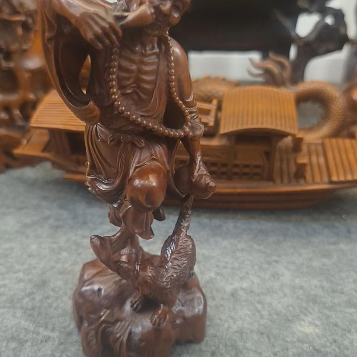 老****香榧木黄杨木雕人物摆件