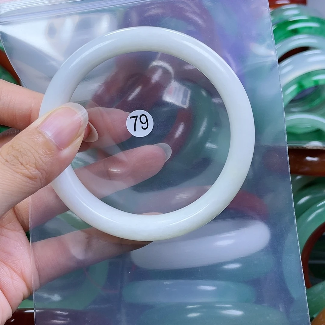 石英质玉手镯未镶嵌62