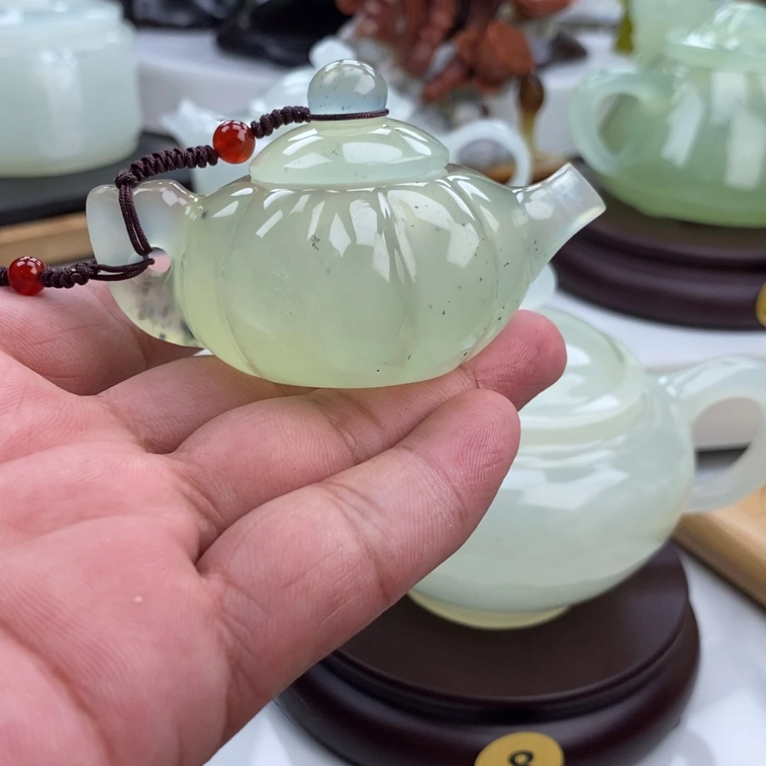 岫玉未镶嵌四大名玉盖碗