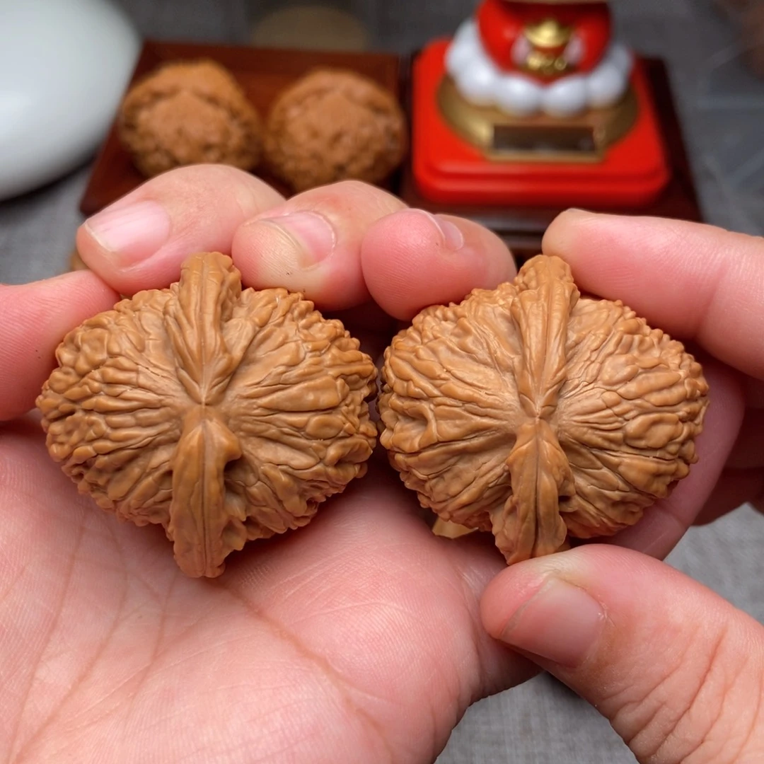 文玩核桃把件40.8全品白狮子