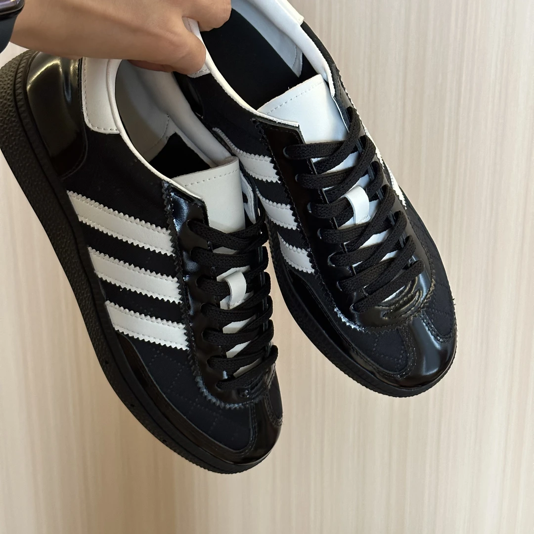 WMM拼接漆皮黑白德训女士休闲运动鞋春季新款百搭