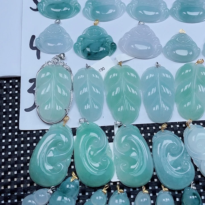 翡翠未镶嵌颈饰天然翡翠吊坠