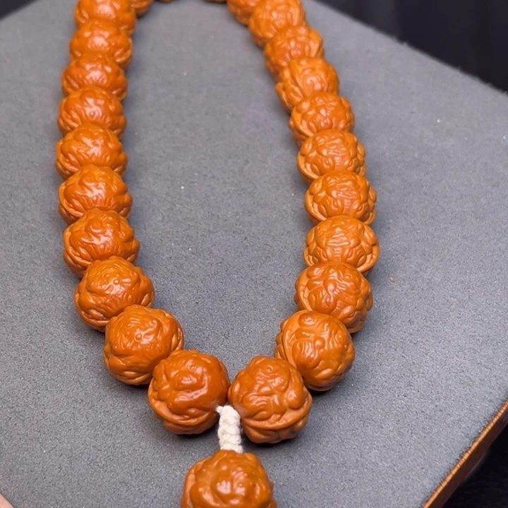 吊坠猴头核桃17蝉王手持