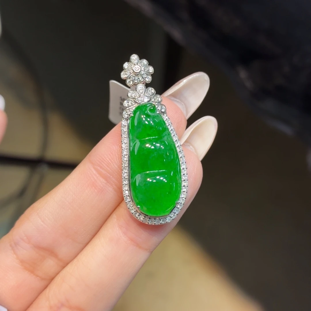 翡翠18K金镶嵌颈饰@****天然缅甸翡翠