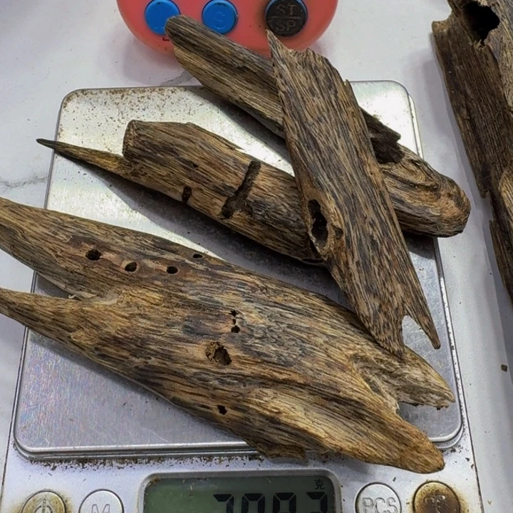 K***G沉香沉香碎屑糖结绿棋楠