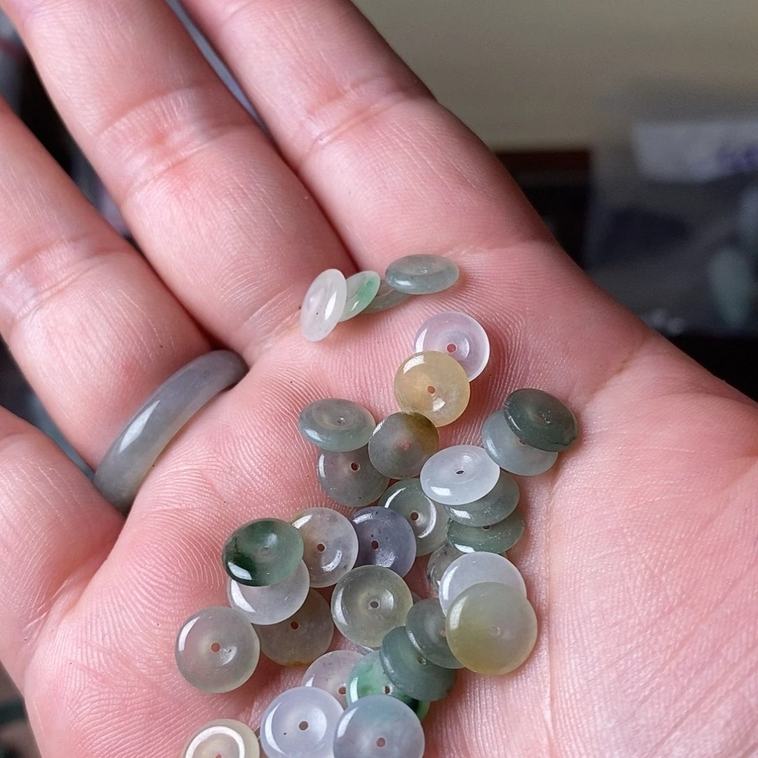 未镶嵌定制翡翠翡翠